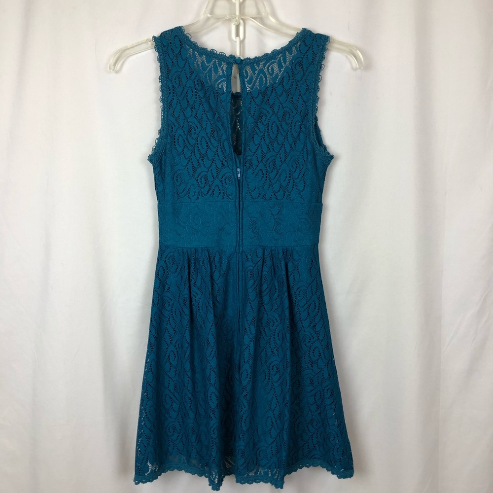 B Darlin Teal Lace Sleeveless Dress, Size 5/6 - Picture 2 of 9